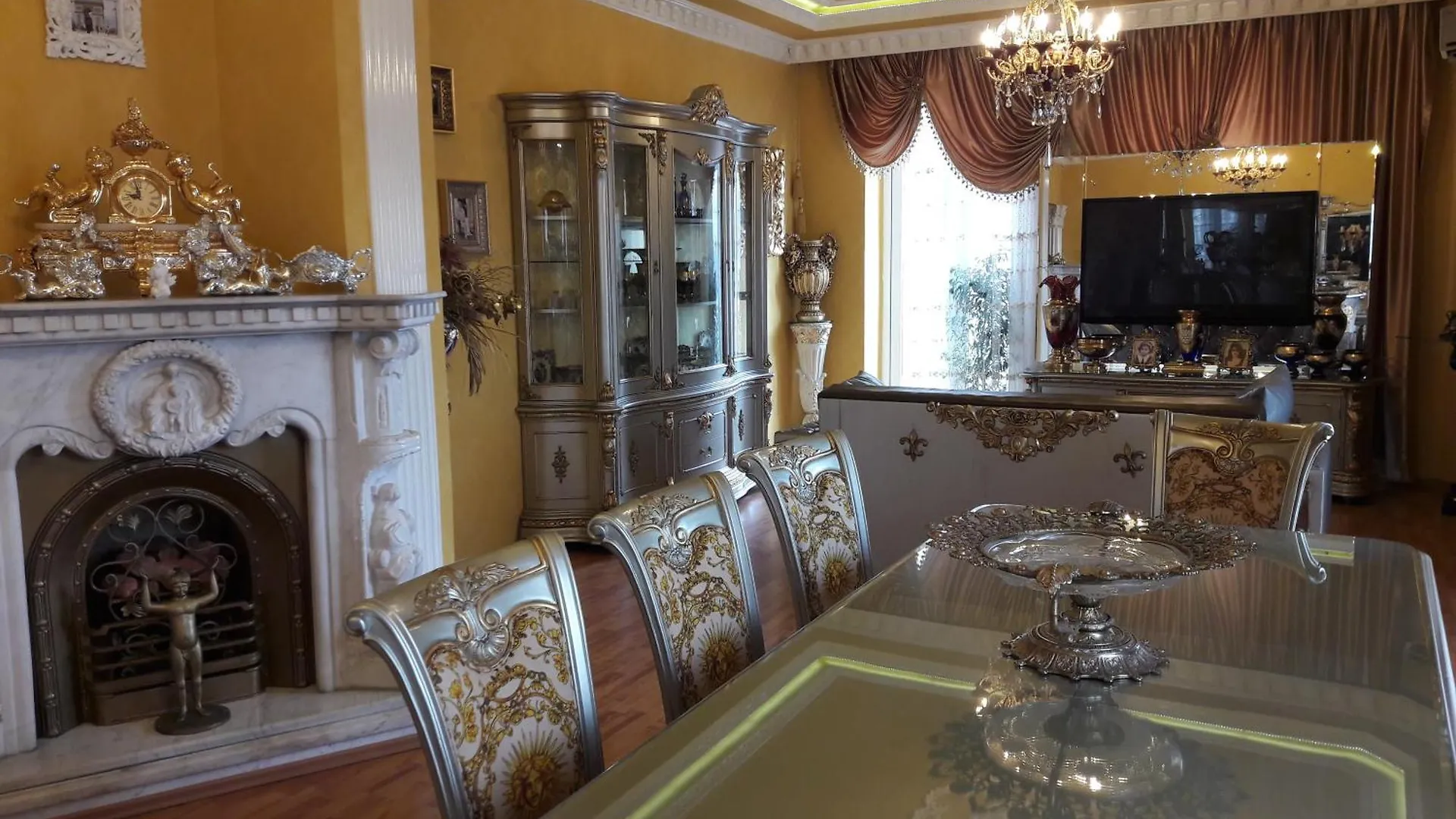 Sahil Garden 4 Bedrooms Baku Appartement